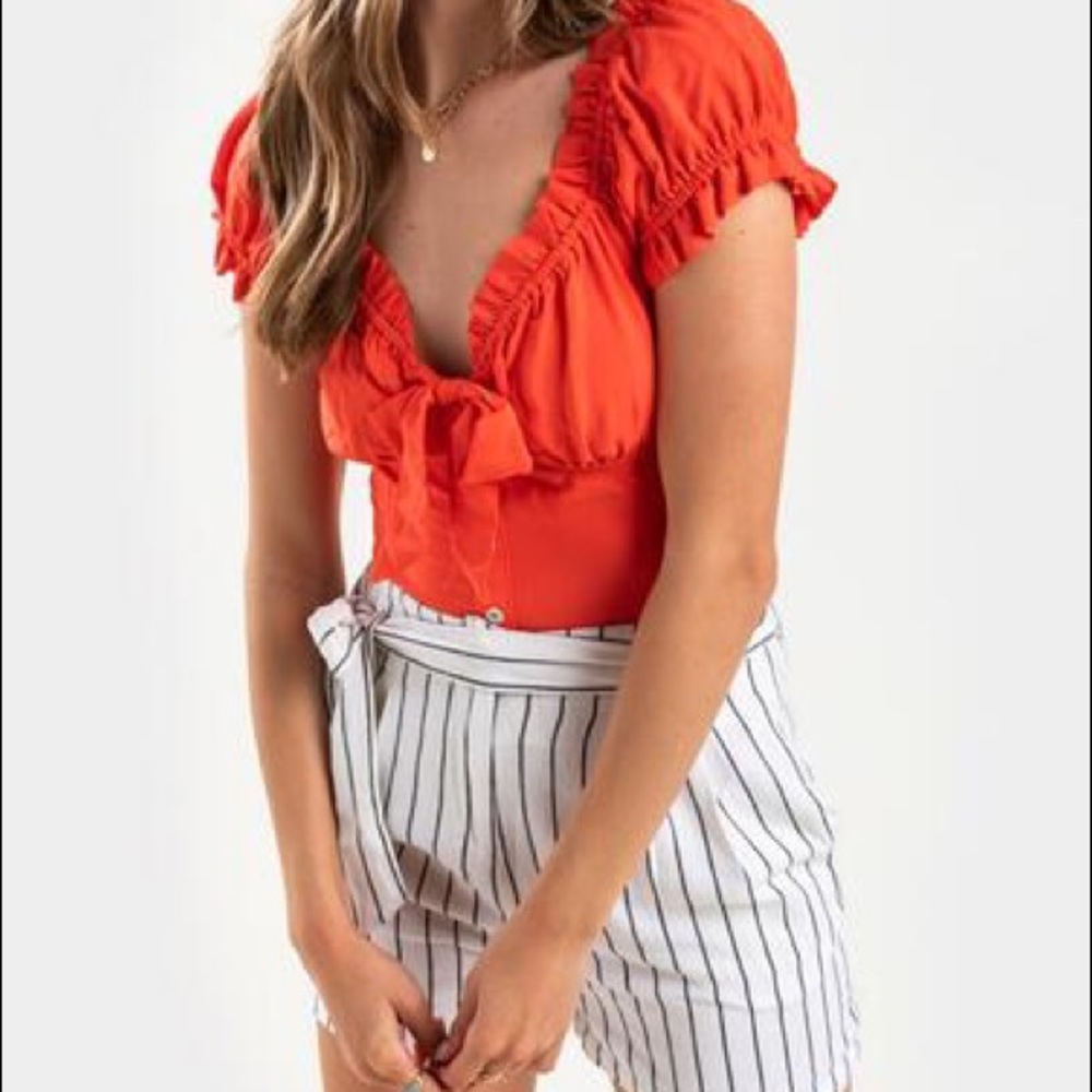 Donna Puff Sleeve Blouse NWT